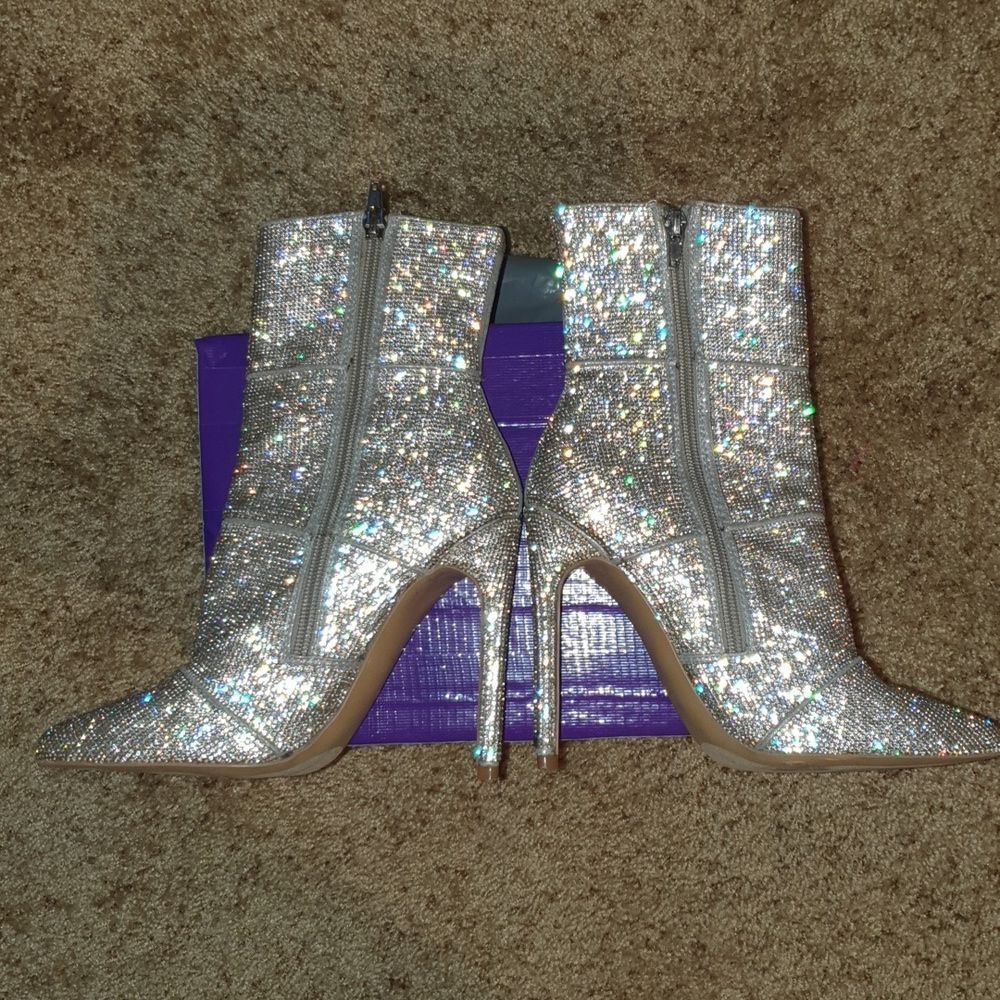 Steve Madden Winona Rhinestone Booties sz 6.5 - Picture 4 of 6
